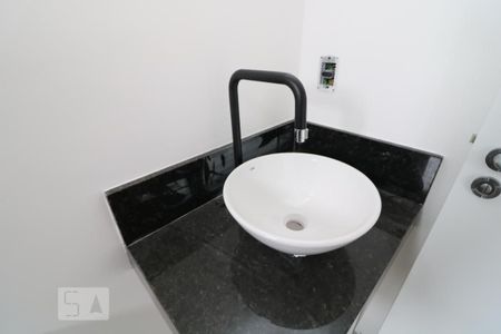 Banheiro de apartamento à venda com 1 quarto, 30m² em Vila Prudente, São Paulo