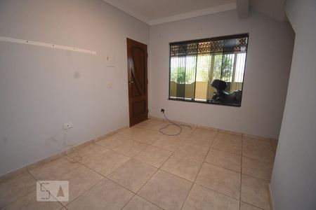 Sala de casa para alugar com 3 quartos, 140m² em Riacho Fundo Ii, Brasília