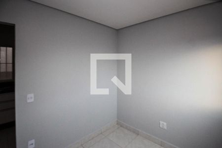 Quarto de kitnet/studio para alugar com 1 quarto, 32m² em Vila Santa Clara, São Paulo