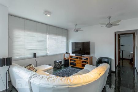 Sala de TV de casa à venda com 4 quartos, 456m² em Vila Ida, São Paulo