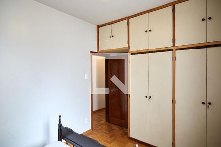 Quarto  de apartamento para alugar com 2 quartos, 78m² em Funcionários, Belo Horizonte