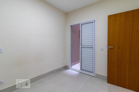 Quarto 1 de casa para alugar com 2 quartos, 46m² em Parque Peruche, São Paulo