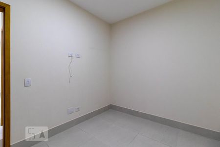 Quarto 1 de casa para alugar com 2 quartos, 46m² em Parque Peruche, São Paulo