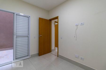 Quarto 1 de casa para alugar com 2 quartos, 46m² em Parque Peruche, São Paulo