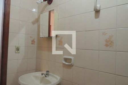 Banheiro de kitnet/studio para alugar com 1 quarto, 35m² em Botafogo, Campinas