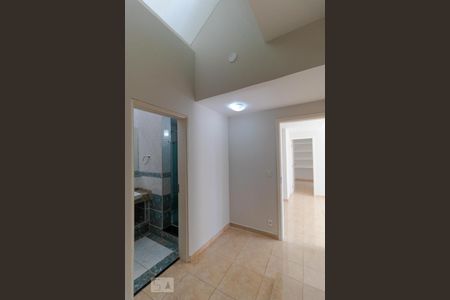 Casa à venda com 196m², 4 quartos e 3 vagas Casa à venda com 196m², 4 quartos e 3 vagasCloset da Suíte 01