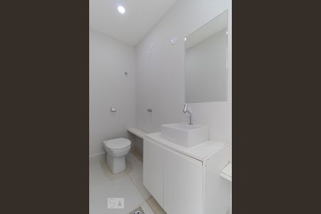 Casa à venda com 196m², 4 quartos e 3 vagas Casa à venda com 196m², 4 quartos e 3 vagasLavabo