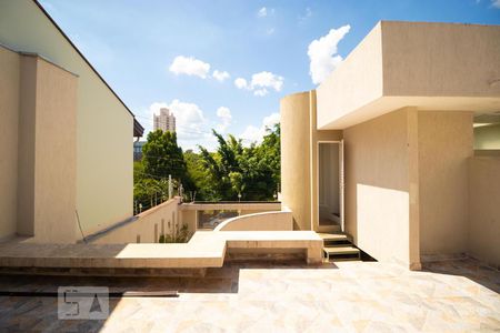 Casa à venda com 196m², 4 quartos e 3 vagas Casa à venda com 196m², 4 quartos e 3 vagasVaranda das Suítes e Sala Íntima