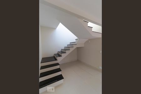 Escada de casa à venda com 3 quartos, 174m² em Jardim Chapadão, Campinas