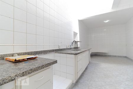 Casa à venda com 196m², 4 quartos e 3 vagas Casa à venda com 196m², 4 quartos e 3 vagasCozinha