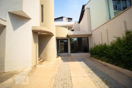 Casa à venda com 196m², 4 quartos e 3 vagas Casa à venda com 196m², 4 quartos e 3 vagasFachada