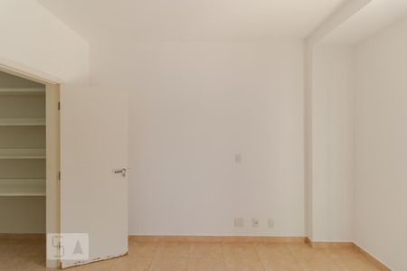 Casa à venda com 196m², 4 quartos e 3 vagas Casa à venda com 196m², 4 quartos e 3 vagasSuíte 02