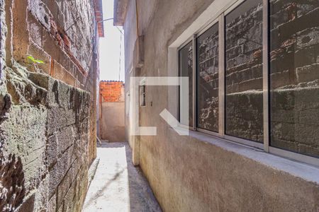 Casa para alugar com 70m², 3 quartos e sem vaga Casa para alugar com 70m², 3 quartos e sem vagaCorredor externo