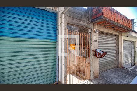 Casa para alugar com 70m², 3 quartos e sem vaga Casa para alugar com 70m², 3 quartos e sem vagaFachada