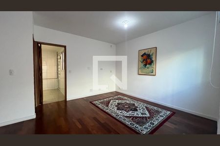 Casa à venda com 122m², 3 quartos e 2 vagasSala