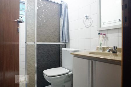 Casa 1 - Banheiro de casa para alugar com 5 quartos, 240m² em Vila Ré, São Paulo