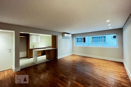 Sala de apartamento à venda com 3 quartos, 108m² em Itaim Bibi, São Paulo
