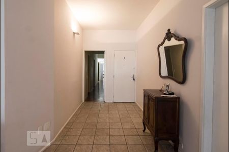 Corredor de apartamento à venda com 4 quartos, 319m² em Higienópolis, São Paulo