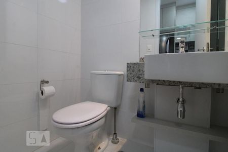 Banheiro de apartamento à venda com 1 quarto, 22m² em Jardim das Acácias, São Paulo