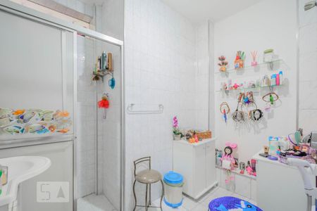 Banheiro de apartamento à venda com 1 quarto, 67m² em Vila Buarque, São Paulo