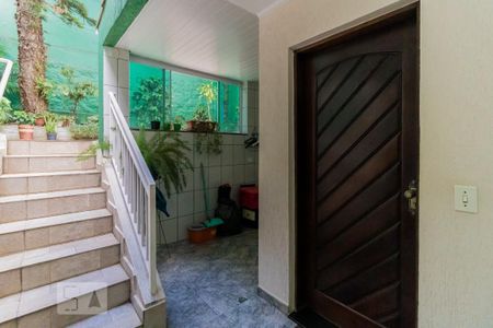 Casa para alugar com 246m², 3 quartos e 2 vagas Casa para alugar com 246m², 3 quartos e 2 vagasQuintal