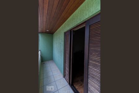 Casa para alugar com 246m², 3 quartos e 2 vagas Casa para alugar com 246m², 3 quartos e 2 vagasSacada da Suíte 1