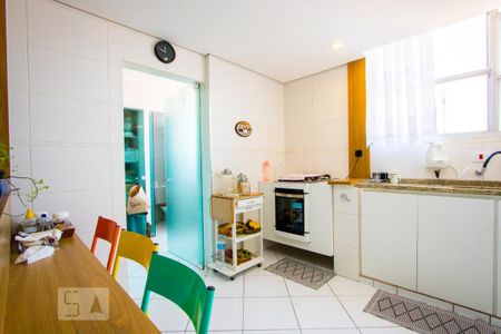 Apartamento à venda com 112m², 3 quartos e 1 vaga Apartamento à venda com 112m², 3 quartos e 1 vagaCozinha