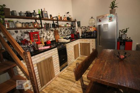 Cozinha de casa à venda com 2 quartos, 100m² em Sarandi, Porto Alegre