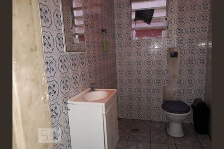 Banheiro de casa à venda com 3 quartos, 150m² em Jardim Peri, São Paulo