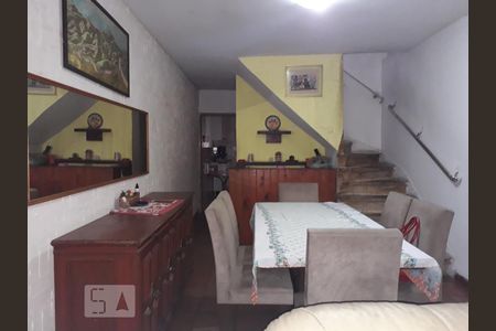 Sala de casa à venda com 3 quartos, 150m² em Jardim Peri, São Paulo