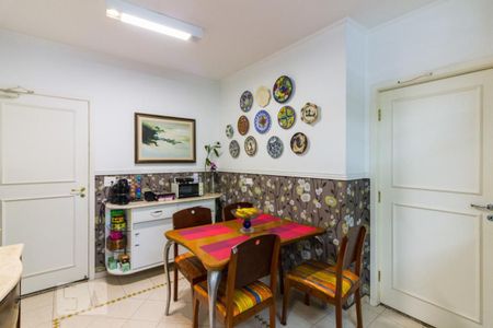 Cozinha de apartamento à venda com 4 quartos, 220m² em Santa Cecília, São Paulo