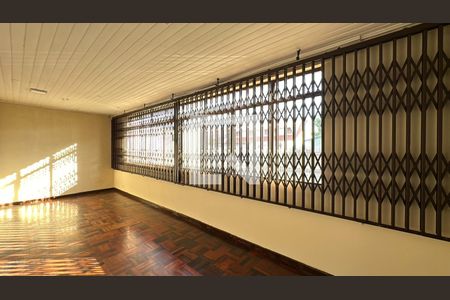 Casa para alugar com 4 quartos, 190m² em Portão, Curitiba