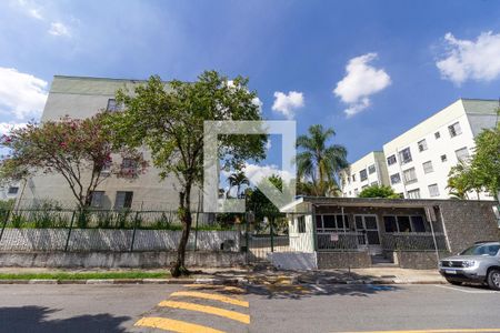 Apartamento à venda com 72m², 3 quartos e 1 vaga Apartamento à venda com 72m², 3 quartos e 1 vagaFachada