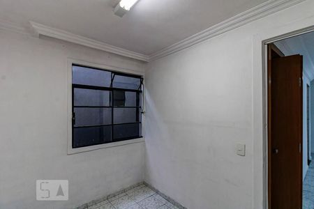 Quarto 2 de apartamento para alugar com 2 quartos, 36m² em Cajuru, Curitiba