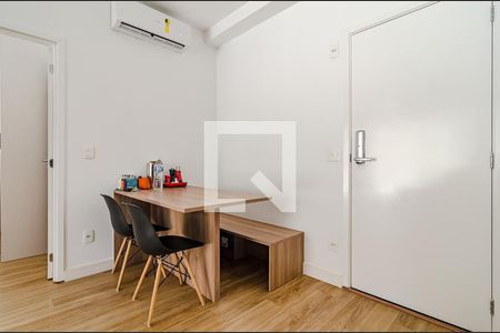 Sala de apartamento para alugar com 1 quarto, 86m² em Pinheiros, São Paulo