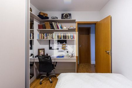 Quarto 1 de apartamento à venda com 2 quartos, 62m² em Camaquã, Porto Alegre