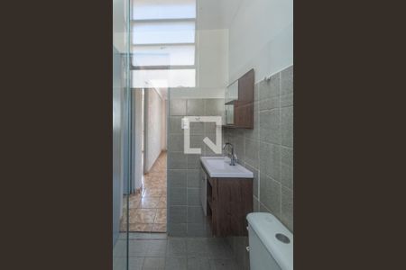 Banheiro de apartamento à venda com 2 quartos, 56m² em Parque Residencial Vila União, Campinas