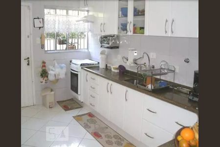 Cozinha de casa à venda com 3 quartos, 276m² em Sumaré, São Paulo