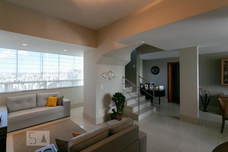 Sala de apartamento para alugar com 3 quartos, 222m² em Sion, Belo Horizonte