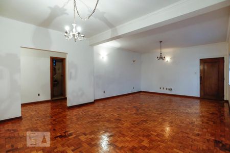 Apartamento para alugar com 135m², 3 quartos e 1 vagaSala