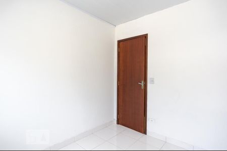 Quarto 1 de casa para alugar com 2 quartos, 65m² em Vila Iorio, São Paulo
