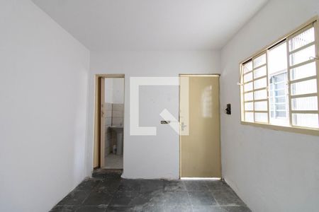 Kitnet de casa para alugar com 1 quarto, 15m² em Jardim Brasil (zona Norte), São Paulo