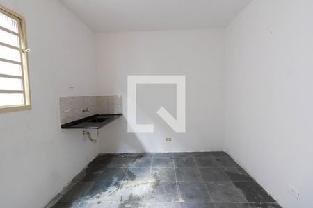 Kitnet de casa para alugar com 1 quarto, 15m² em Jardim Brasil (zona Norte), São Paulo