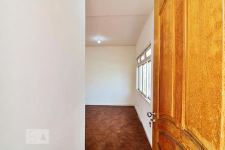 Casa à venda com 180m², 3 quartos e 2 vagasSala