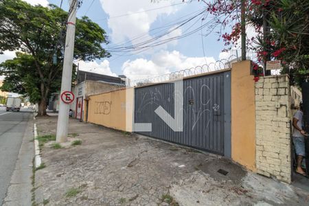 Casa à venda com 400m², 5 quartos e 7 vagas Casa à venda com 400m², 5 quartos e 7 vagasFachada