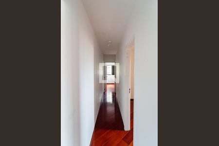 Corredor de apartamento à venda com 2 quartos, 54m² em Saúde, São Paulo