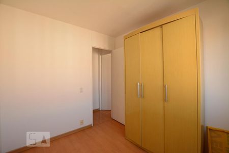 Quarto 1 de apartamento para alugar com 2 quartos, 48m² em Campinho, Rio de Janeiro