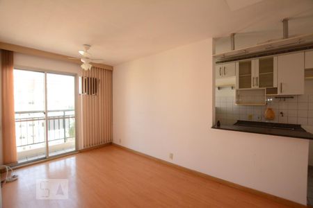 Sala de apartamento para alugar com 2 quartos, 48m² em Campinho, Rio de Janeiro