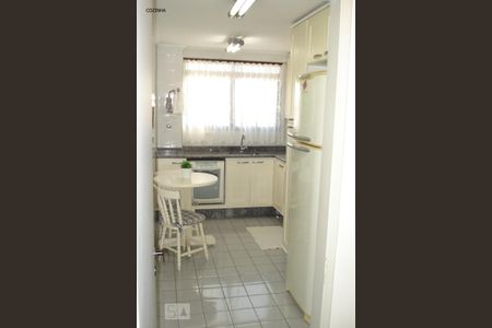 Cozinha de apartamento à venda com 4 quartos, 120m² em Vila Santa Catarina, São Paulo