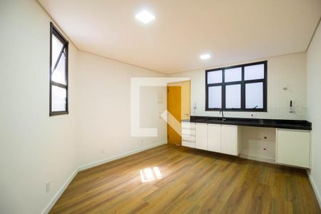 Sala - Cozinha  de apartamento para alugar com 1 quarto, 31m² em Vila Dom Pedro I, São Paulo